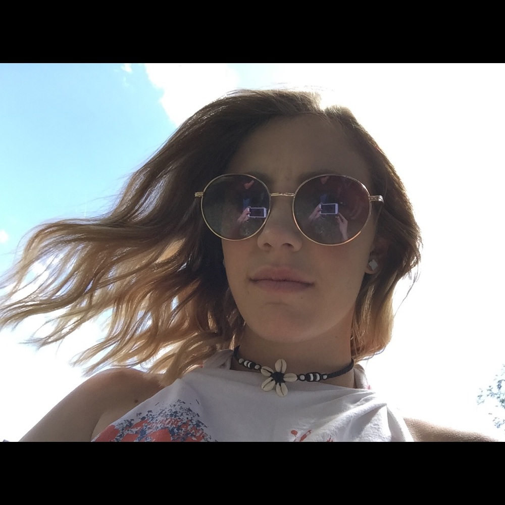 Meet your Posher, Kim